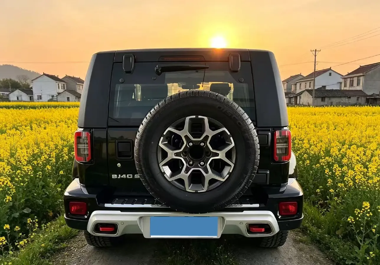 2020 Beijing BJ40 2.0T 224HP L4 8AT,autocango,china used car exporter,china ev exporter,chinese used car exporter,chinese used ev exporter
