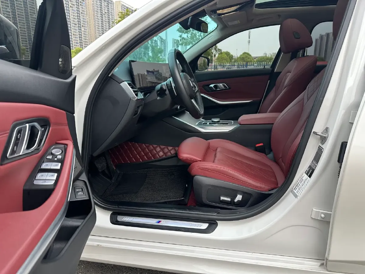 2023 BMW 3 Series 2.0T 184HP L4 8AT,autocango,china used car exporter,china ev exporter,chinese used car exporter,chinese used ev exporter