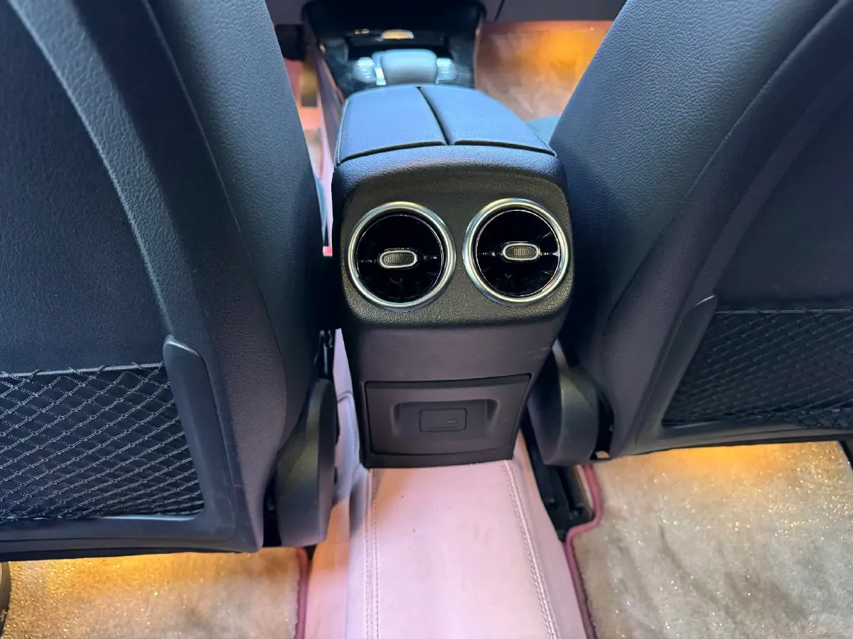 2021 Mercedes-Benz A Class 1.3T 163HP L4 7DCT,autocango,china used car exporter,china ev exporter,chinese used car exporter,chinese used ev exporter