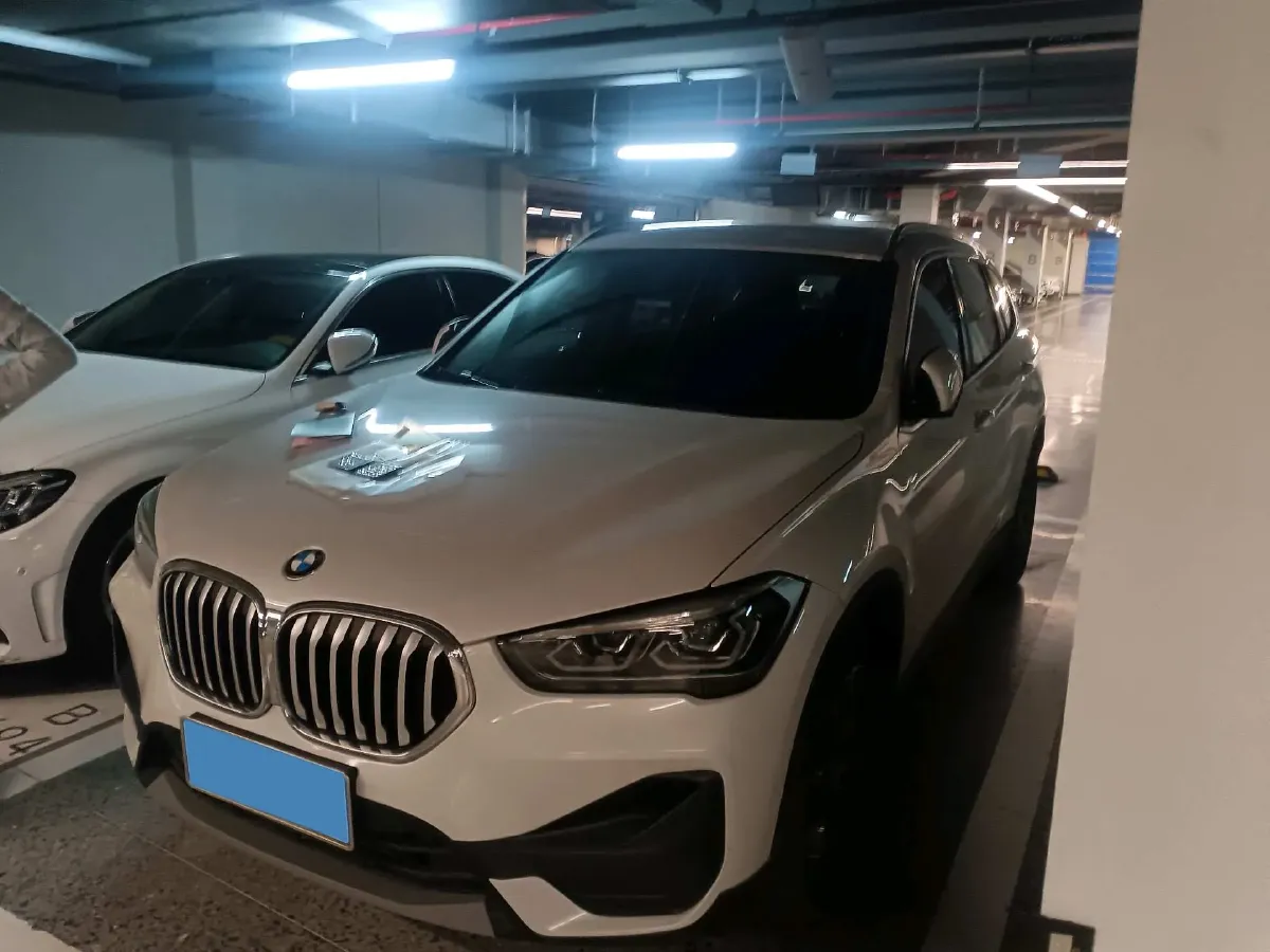 2021 BMW X1 2.0T 192HP L4 7DCT,autocango,china used car exporter,china ev exporter,chinese used car exporter,chinese used ev exporter