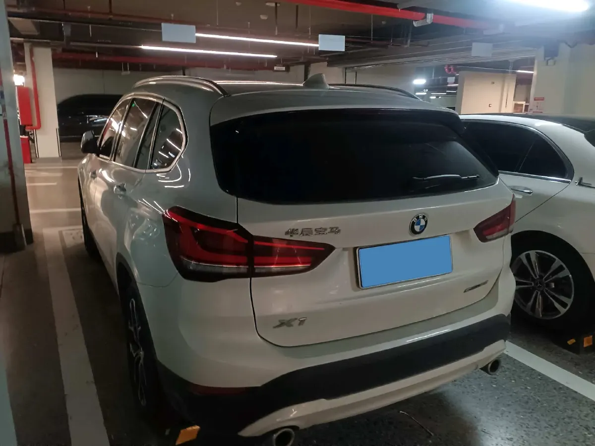 2021 BMW X1 2.0T 192HP L4 7DCT,autocango,china used car exporter,china ev exporter,chinese used car exporter,chinese used ev exporter