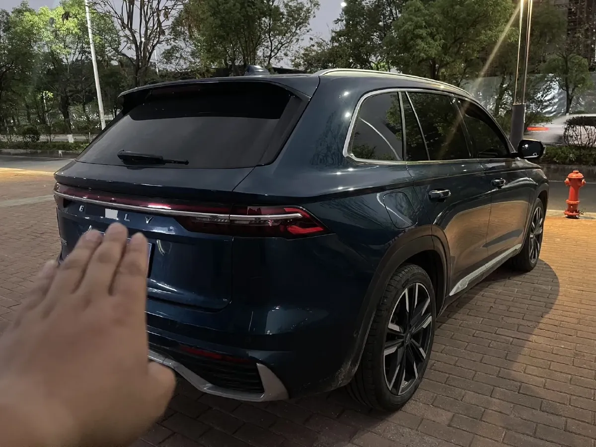 2021 Geely Monjaro 2.0T 218HP L4 7DCT,autocango,china used car exporter,china ev exporter,chinese used car exporter,chinese used ev exporter