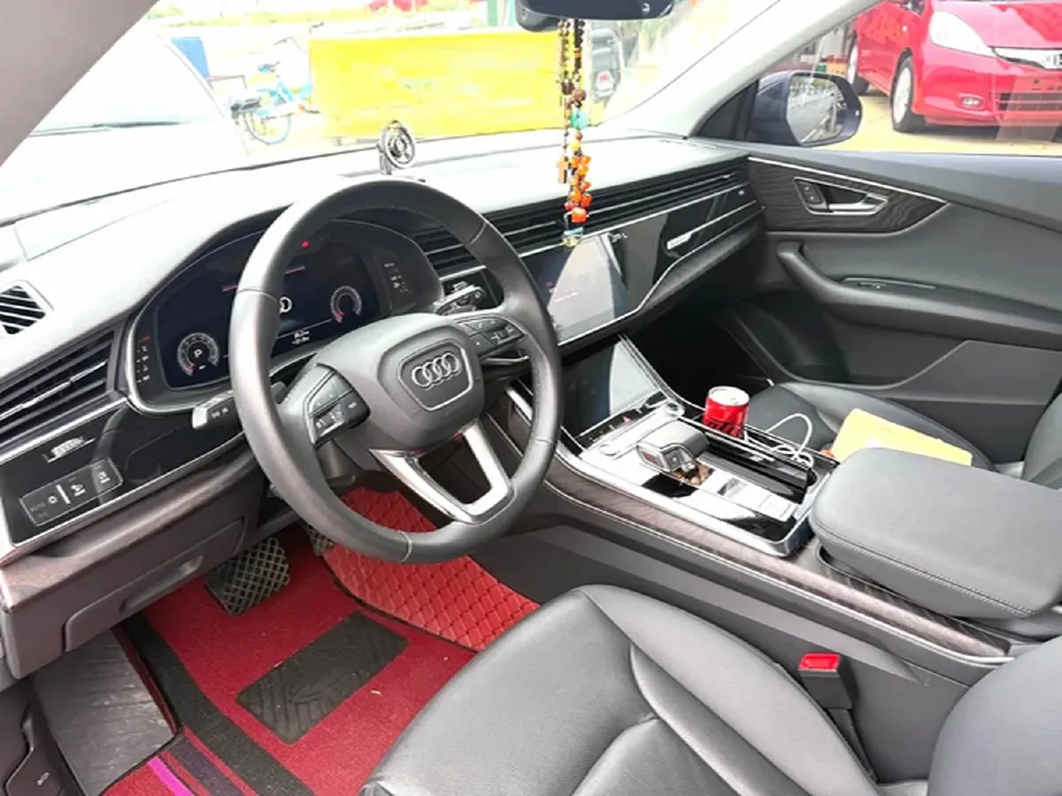 2022 Audi Q8 3.0T 340HP V6 8AT,autocango,china used car exporter,china ev exporter,chinese used car exporter,chinese used ev exporter