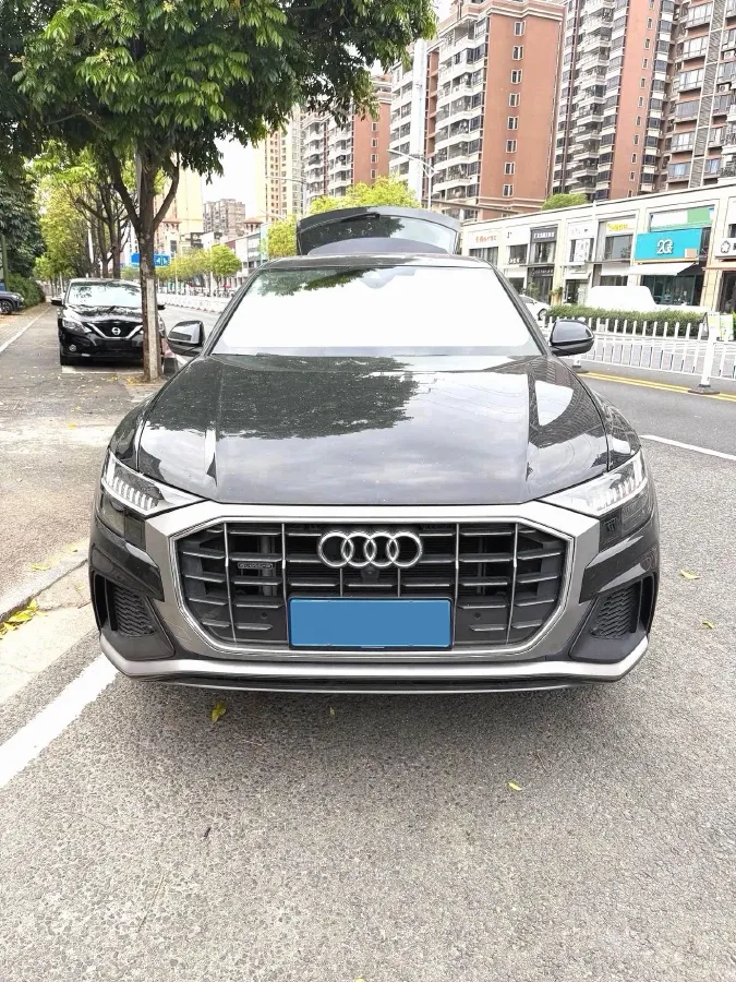 2022 Audi Q8 3.0T 340HP V6 8AT,autocango,china used car exporter,china ev exporter,chinese used car exporter,chinese used ev exporter