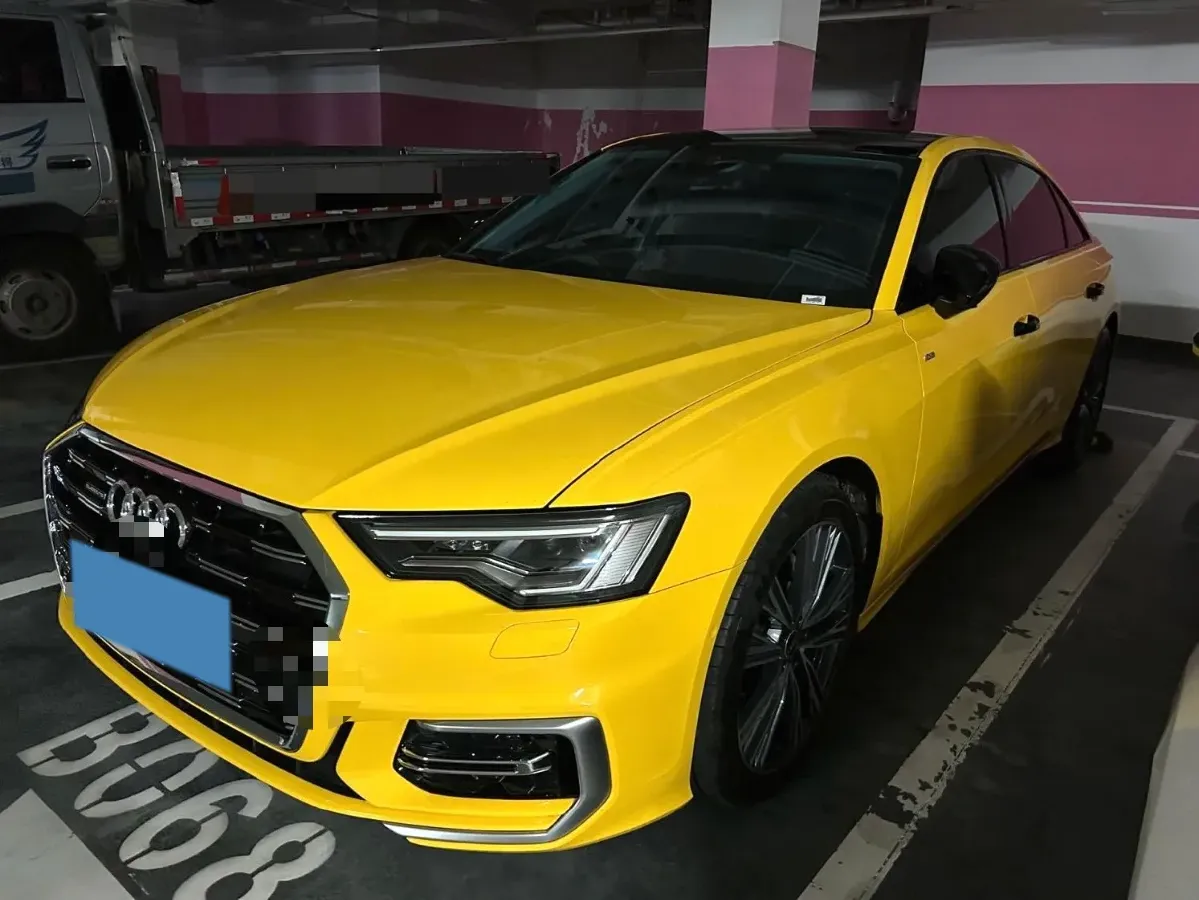 2024 Audi A6L 2.0T 245HP L4 7DCT,autocango,china used car exporter,china ev exporter,chinese used car exporter,chinese used ev exporter