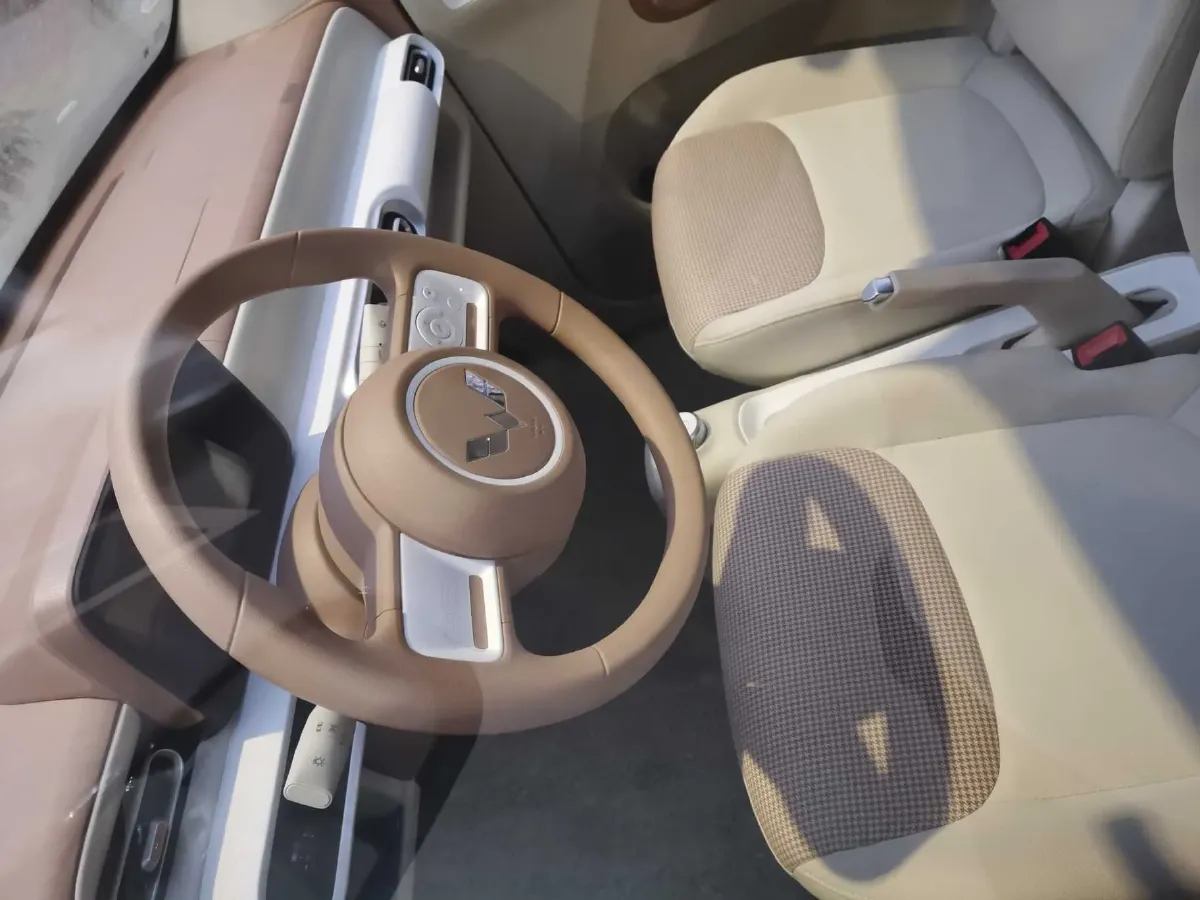 2024 WuLing HongGuang MINI EV BEV 17.3KWH,autocango,china used car exporter,china ev exporter,chinese used car exporter,chinese used ev exporter