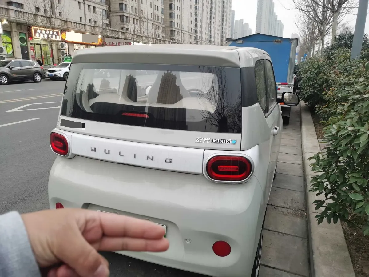2024 WuLing HongGuang MINI EV BEV 17.3KWH,autocango,china used car exporter,china ev exporter,chinese used car exporter,chinese used ev exporter