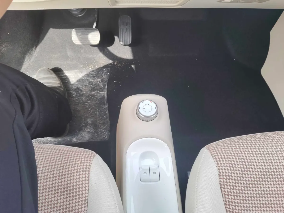 2024 WuLing HongGuang MINI EV BEV 17.3KWH,autocango,china used car exporter,china ev exporter,chinese used car exporter,chinese used ev exporter