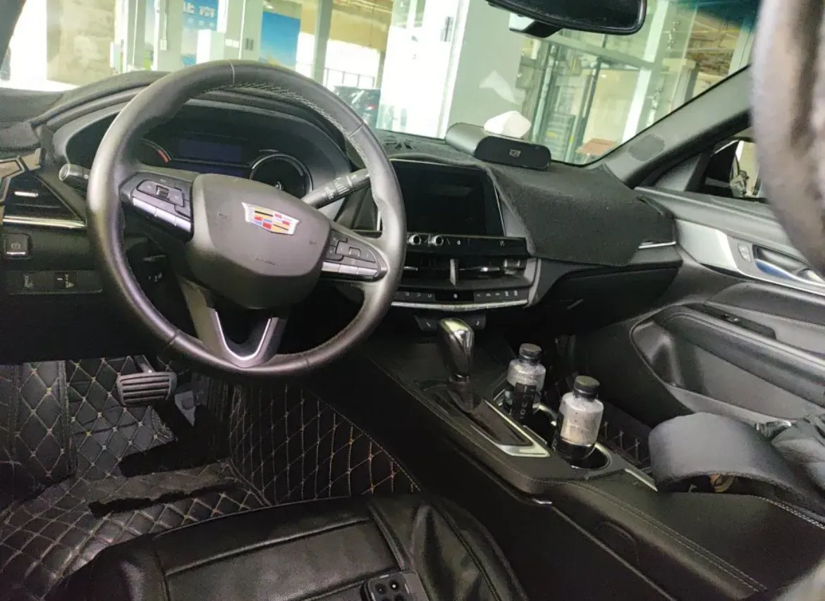 2021 Cadillac CT4 2.0T 237HP L4 8AT,autocango,china used car exporter,china ev exporter,chinese used car exporter,chinese used ev exporter