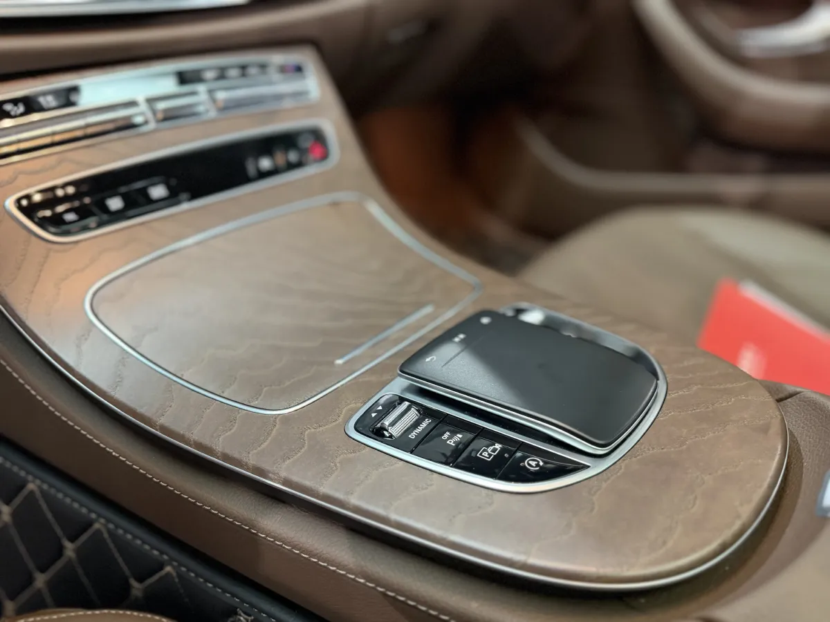 2022 Mercedes-Benz GLC Class 2.0T 258HP L4 9AT,autocango,china used car exporter,china ev exporter,chinese used car exporter,chinese used ev exporter