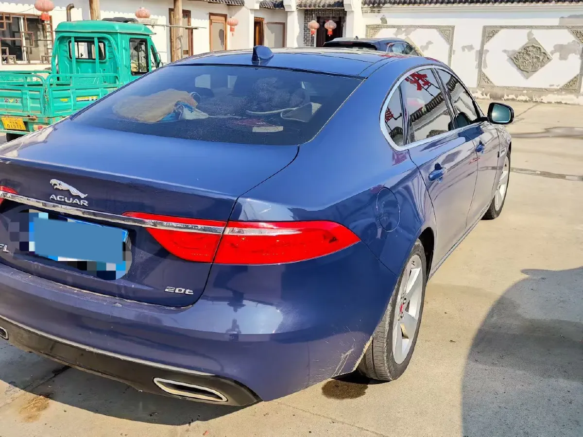 2019 Jeep Cherokee 2.0T 265HP L4 9AT,autocango,china used car exporter,china ev exporter,chinese used car exporter,chinese used ev exporter