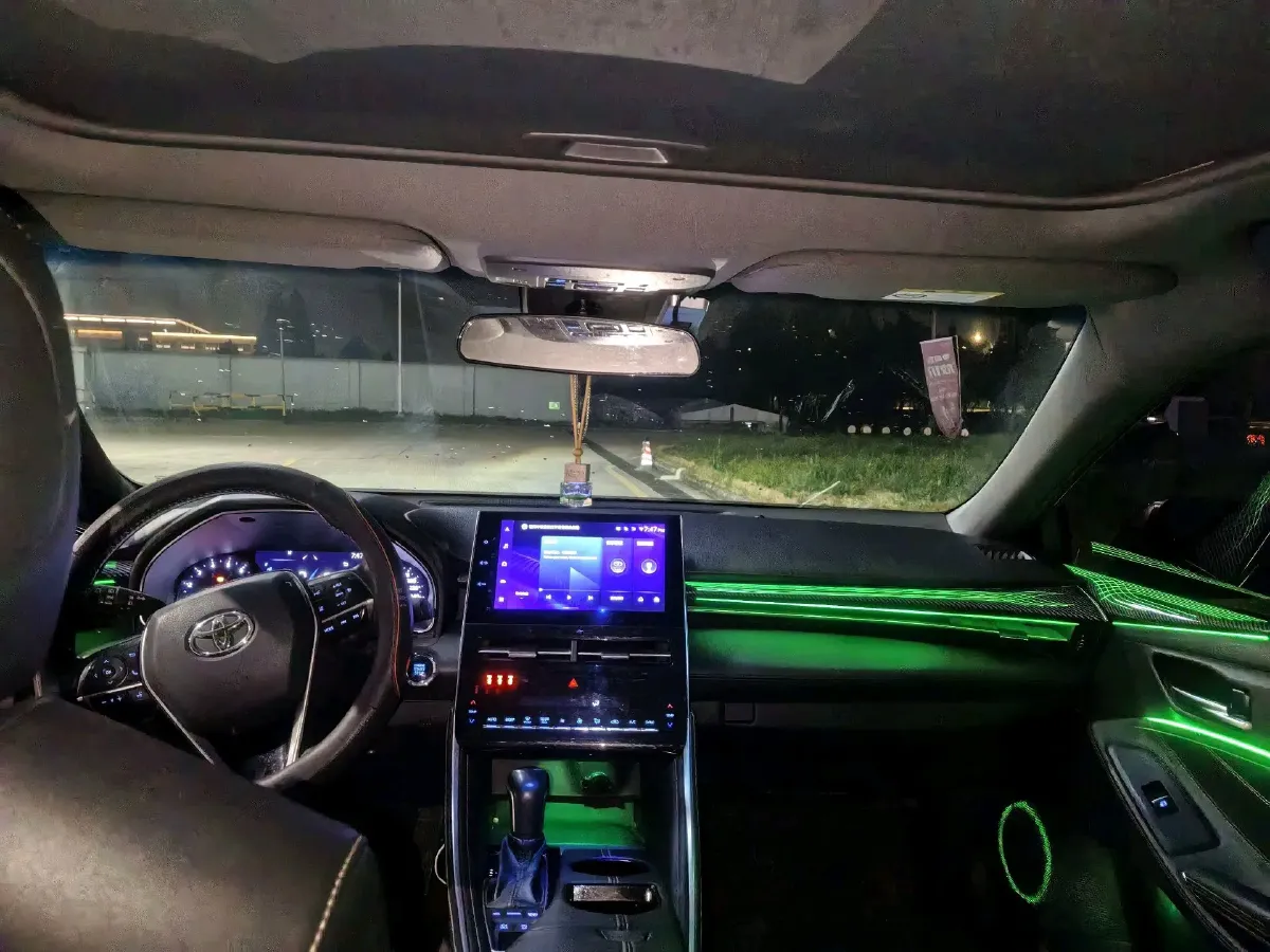 2022 Toyota Avalon 2.5L 209HP L4 8AT,autocango,china used car exporter,china ev exporter,chinese used car exporter,chinese used ev exporter