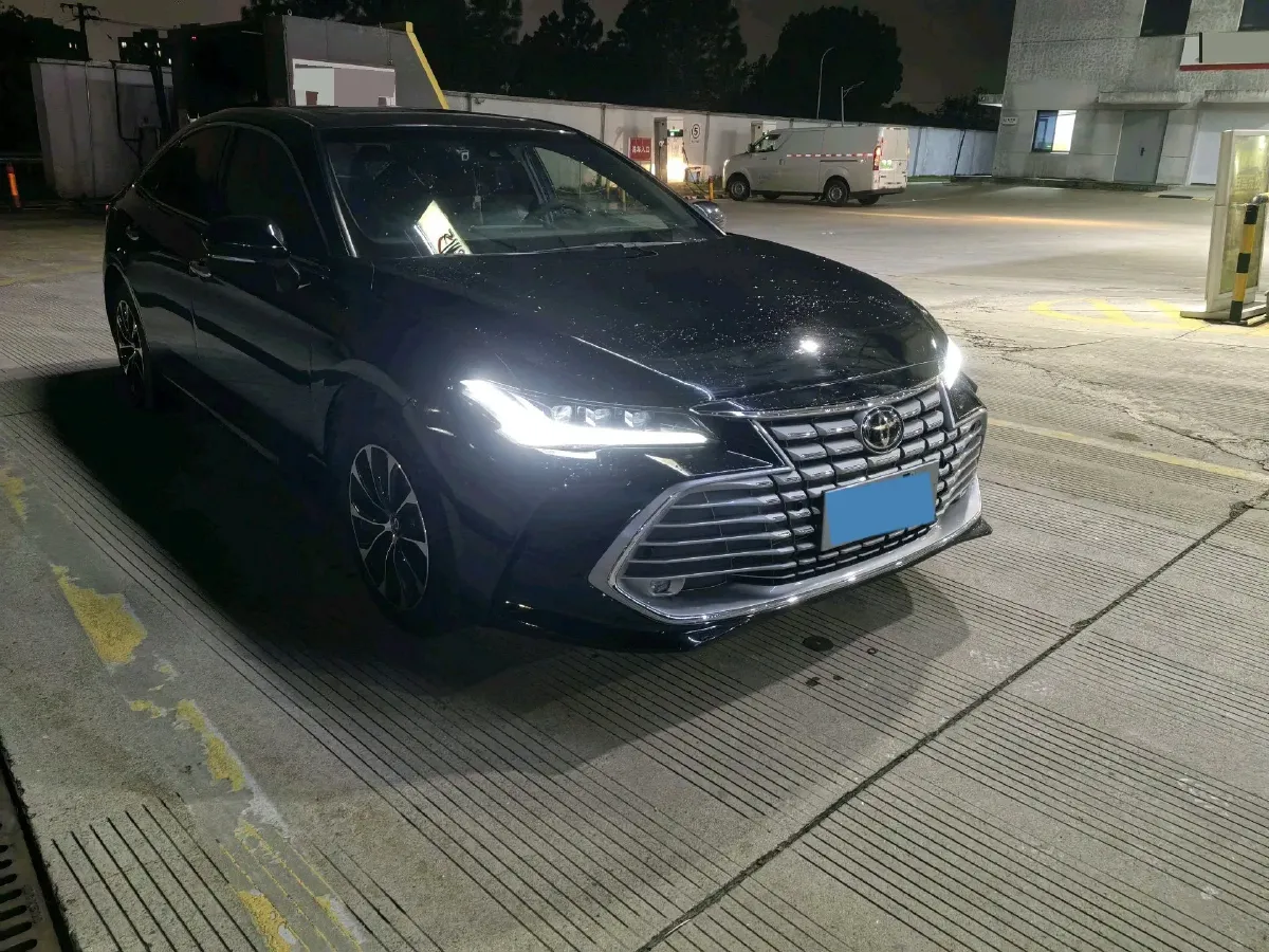 2022 Toyota Avalon 2.5L 209HP L4 8AT,autocango,china used car exporter,china ev exporter,chinese used car exporter,chinese used ev exporter