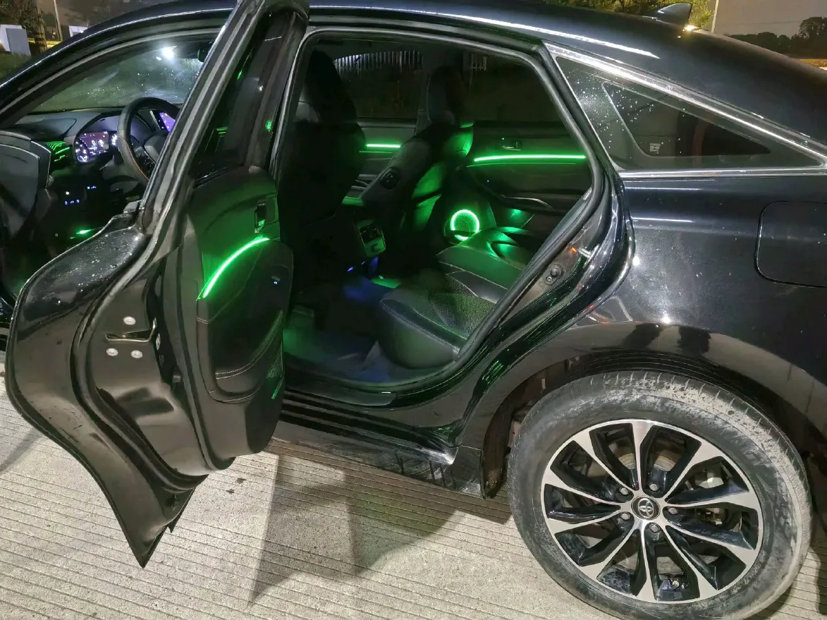 2022 Toyota Avalon 2.5L 209HP L4 8AT,autocango,china used car exporter,china ev exporter,chinese used car exporter,chinese used ev exporter