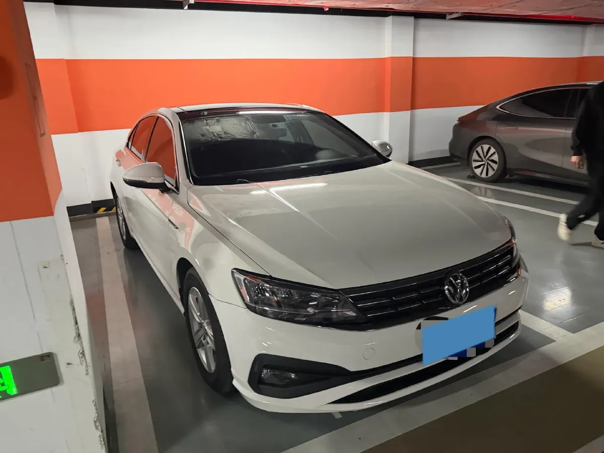 2019 Volkswagen T-Cross 1.4T 150HP L4 7DCT,autocango,china used car exporter,china ev exporter,chinese used car exporter,chinese used ev exporter