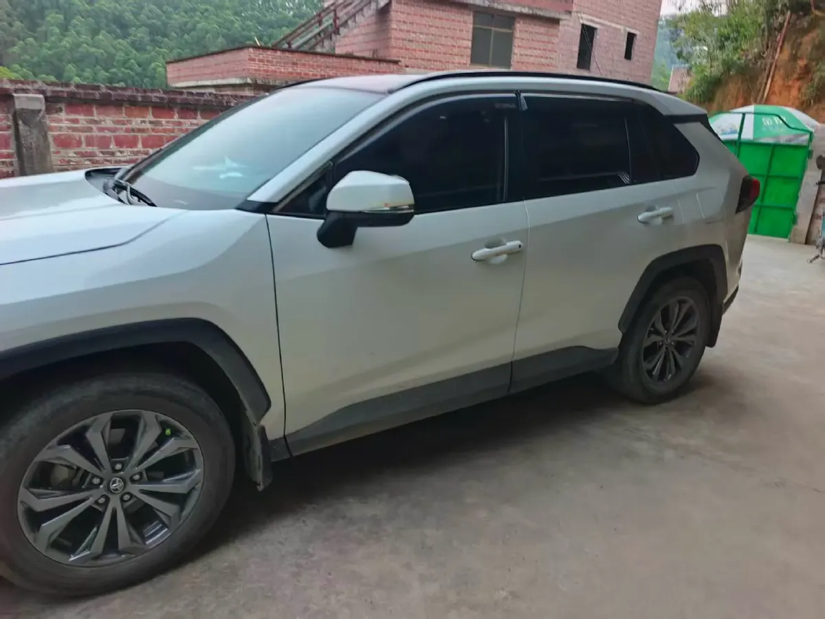 2023 Toyota RAV4 2.0L 171HP L4 CVT,autocango,china used car exporter,china ev exporter,chinese used car exporter,chinese used ev exporter
