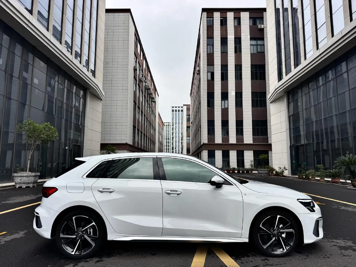 2022 Audi A3 1.4T 150HP L4 7DCT,autocango,china used car exporter,china ev exporter,chinese used car exporter,chinese used ev exporter