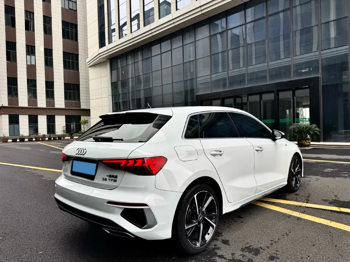 2022 Audi A3 1.4T 150HP L4 7DCT,autocango,china used car exporter,china ev exporter,chinese used car exporter,chinese used ev exporter
