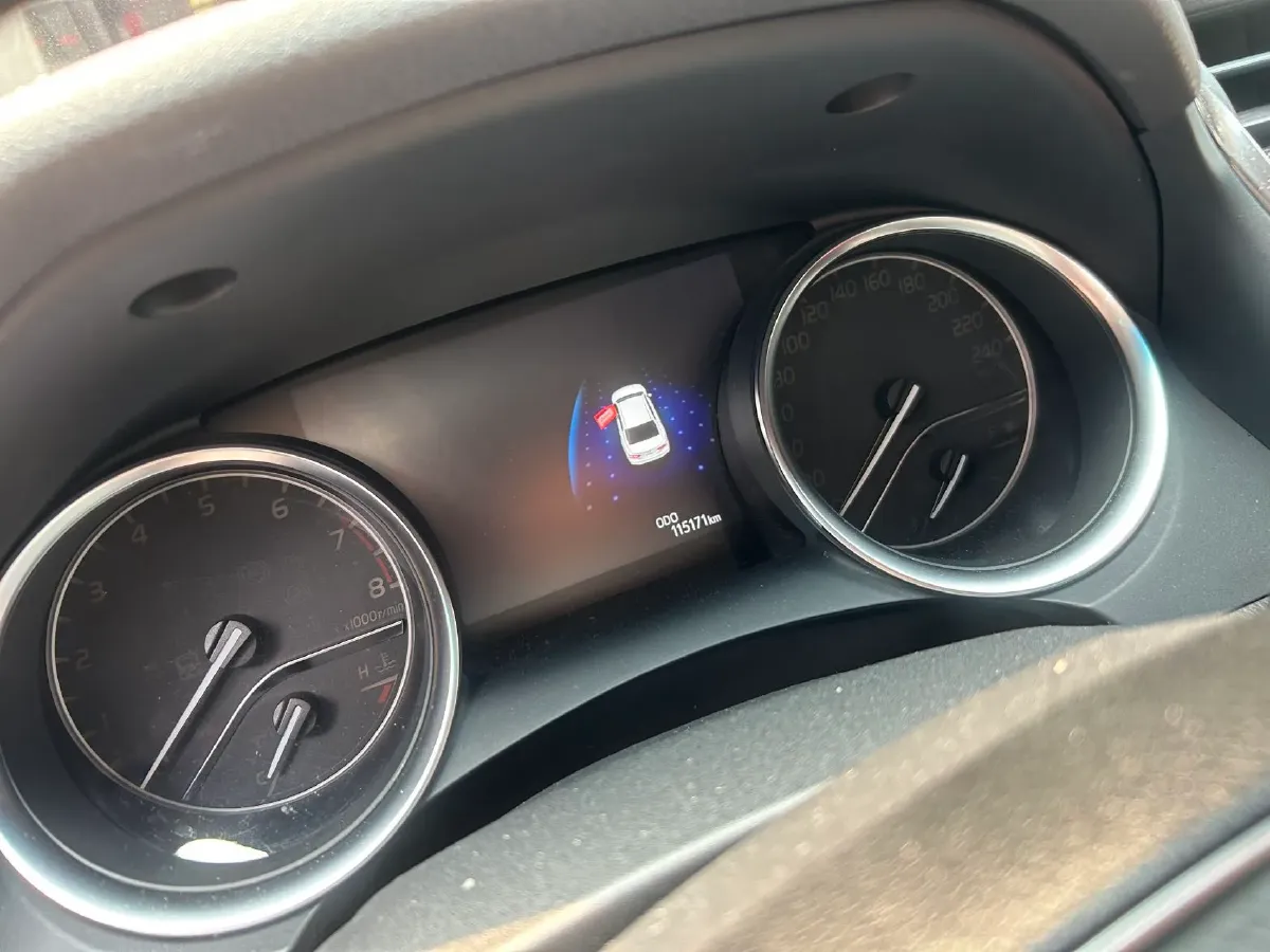 2018 Toyota Camry 2.5L 209HP L4 8AT,autocango,china used car exporter,china ev exporter,chinese used car exporter,chinese used ev exporter