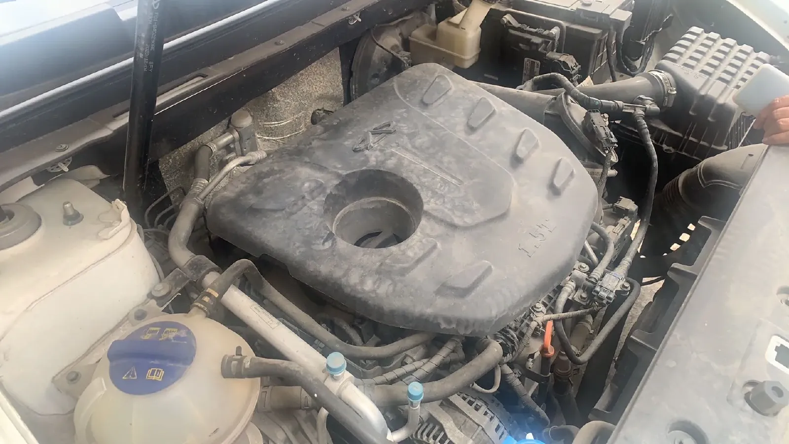 2021 Jetour X90 1.5T 156HP L4 6MT,autocango,china used car exporter,china ev exporter,chinese used car exporter,chinese used ev exporter