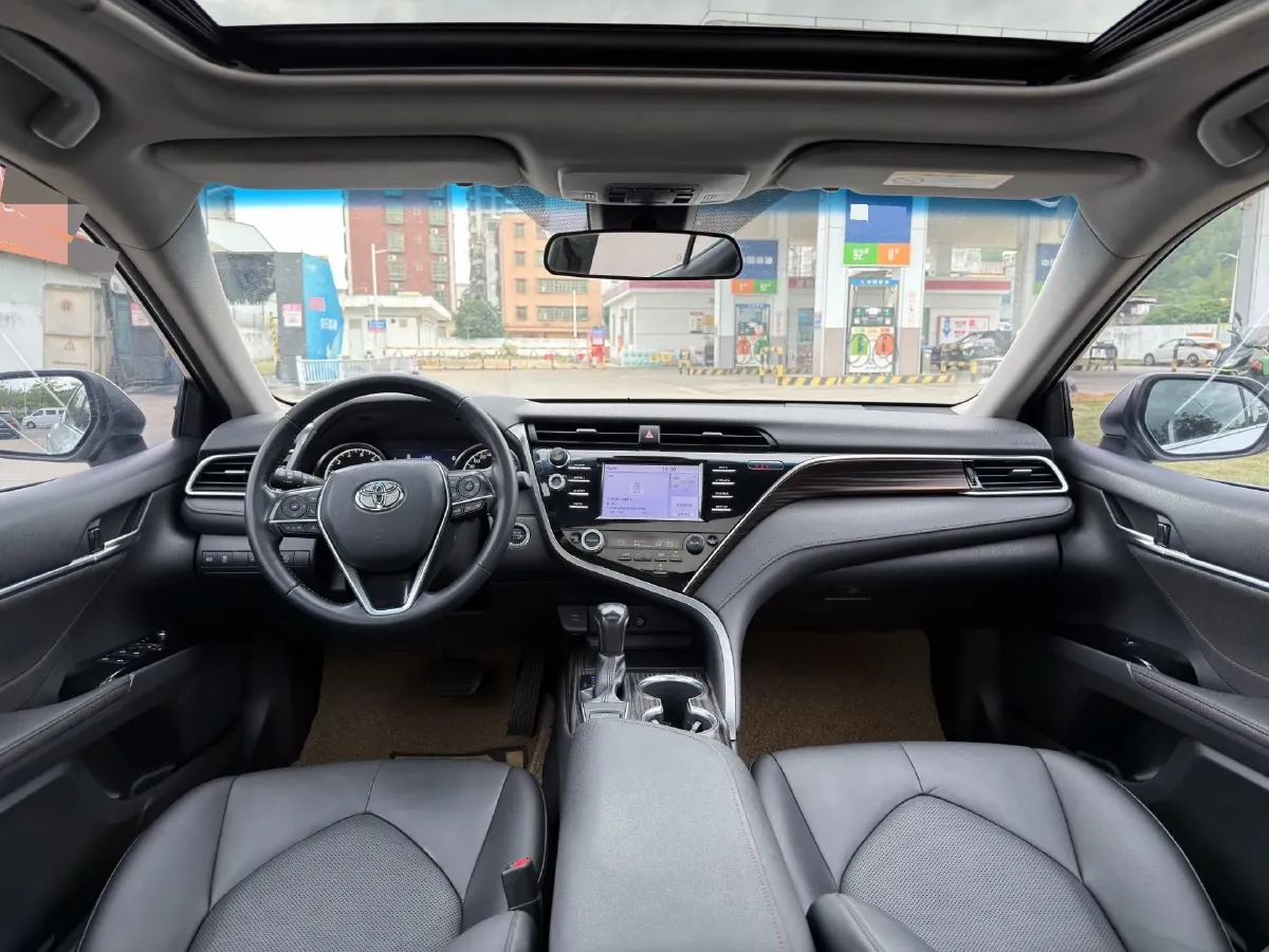 2018 Toyota Camry 2.0L 169HP L4 6AT,autocango,china used car exporter,china ev exporter,chinese used car exporter,chinese used ev exporter