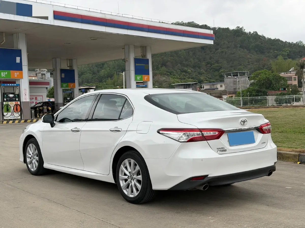 2018 Toyota Camry 2.0L 169HP L4 6AT,autocango,china used car exporter,china ev exporter,chinese used car exporter,chinese used ev exporter
