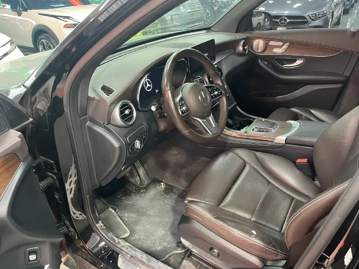 2021 Mercedes-Benz GLC Class 2.0T 258HP L4 9AT,autocango,china used car exporter,china ev exporter,chinese used car exporter,chinese used ev exporter