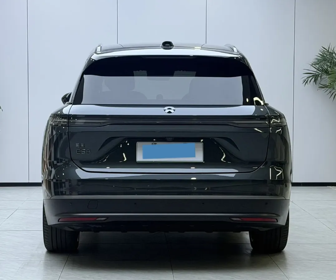 2024 Porsche Macan All-Electric BEV 100KWH,autocango,china used car exporter,china ev exporter,chinese used car exporter,chinese used ev exporter