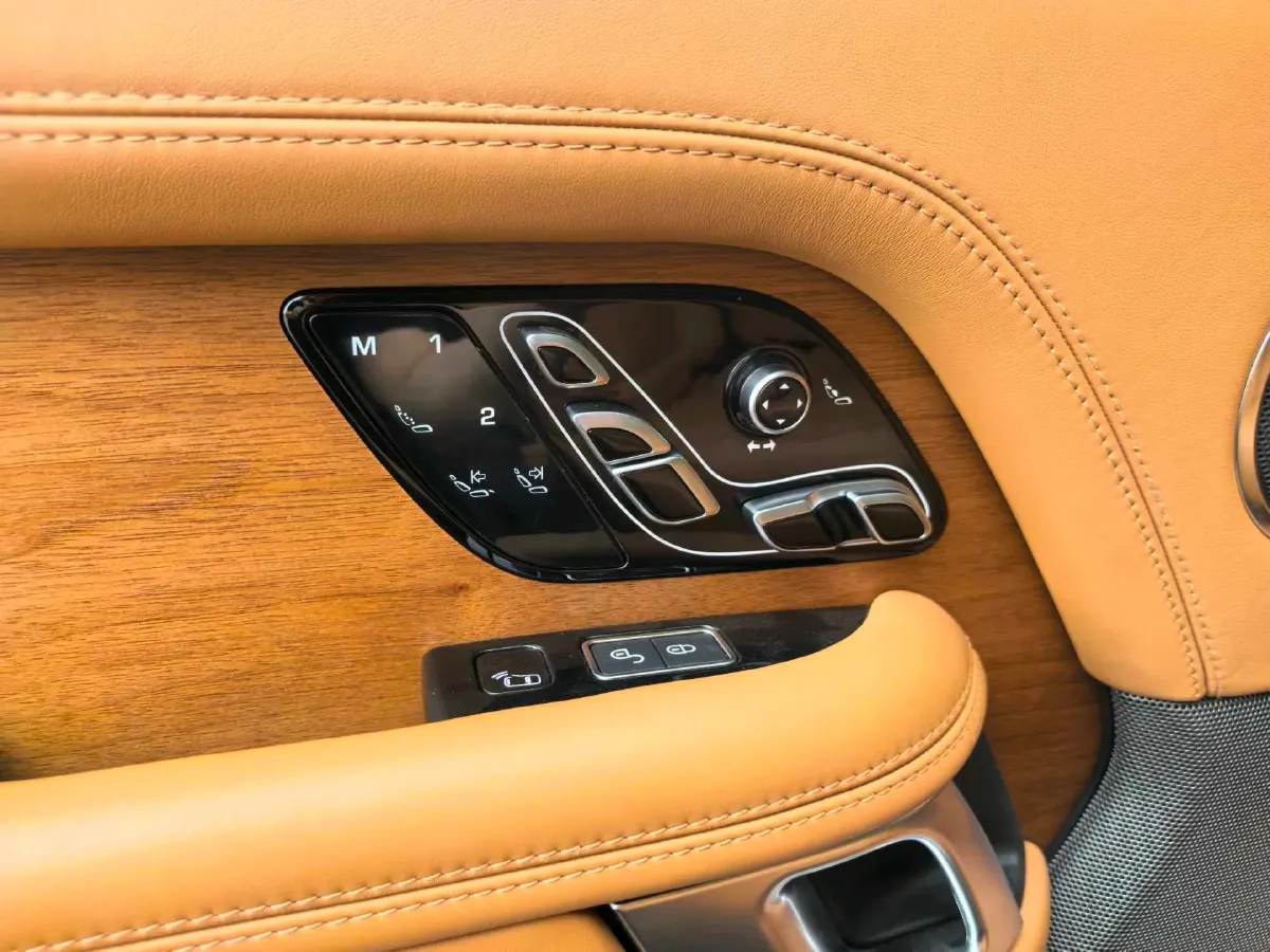 2019 Land Rover Range Rover 5.0T 525HP V8 8AT,autocango,china used car exporter,china ev exporter,chinese used car exporter,chinese used ev exporter