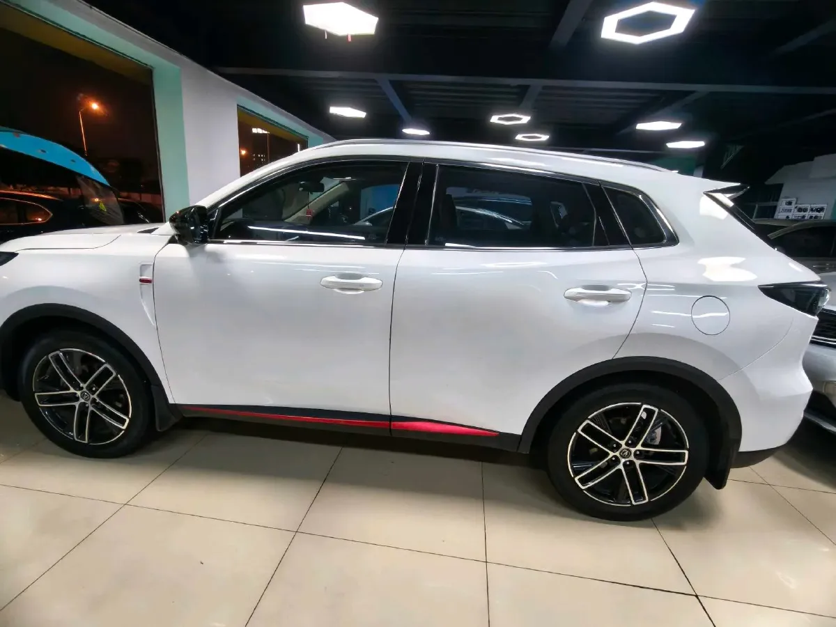 2022 ChangAn CS55 Plus 1.5T 180HP L4 7DCT,autocango,china used car exporter,china ev exporter,chinese used car exporter,chinese used ev exporter