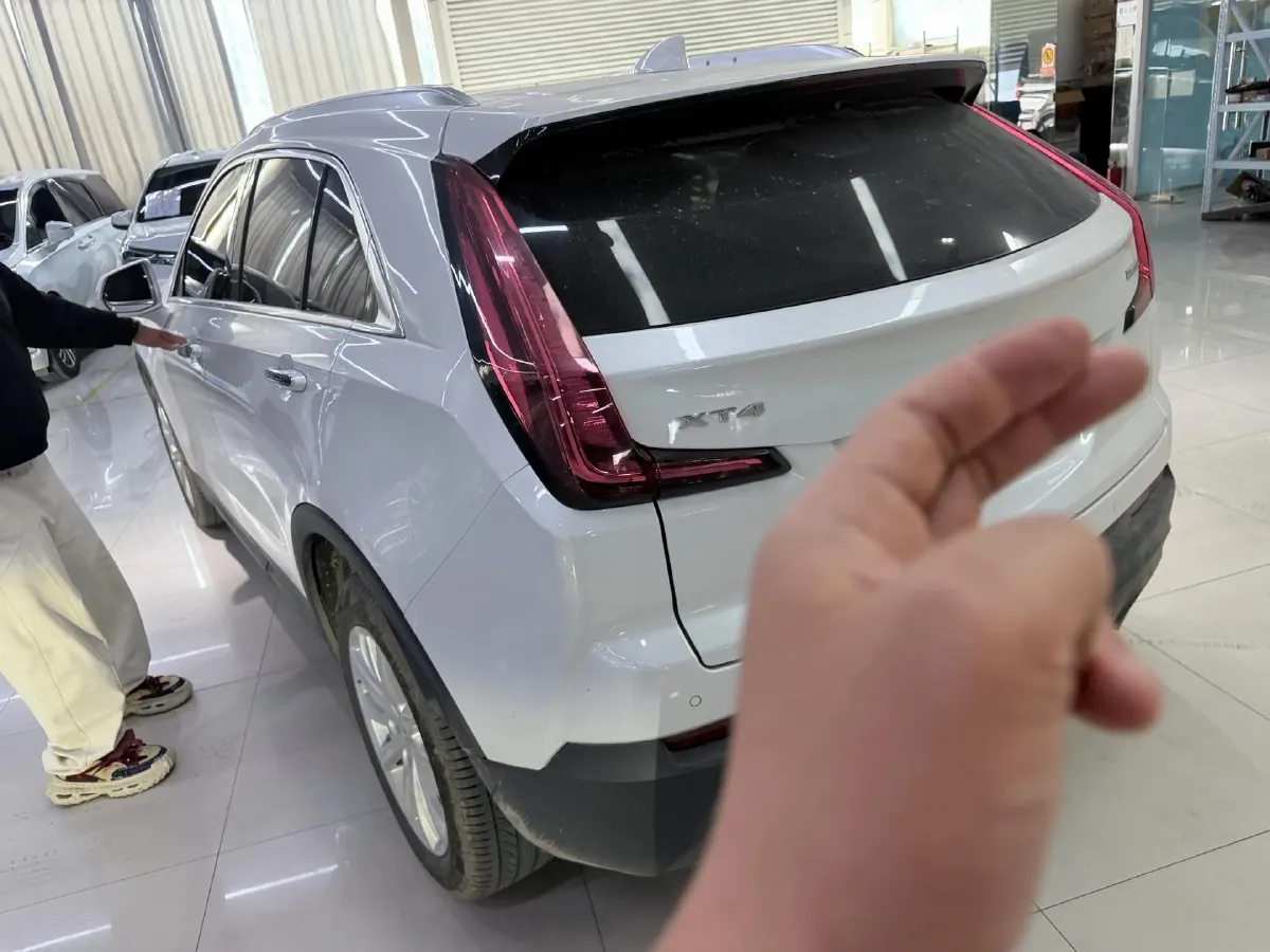 2020 Cadillac XT4 2.0T 241HP L4 9AT,autocango,china used car exporter,china ev exporter,chinese used car exporter,chinese used ev exporter