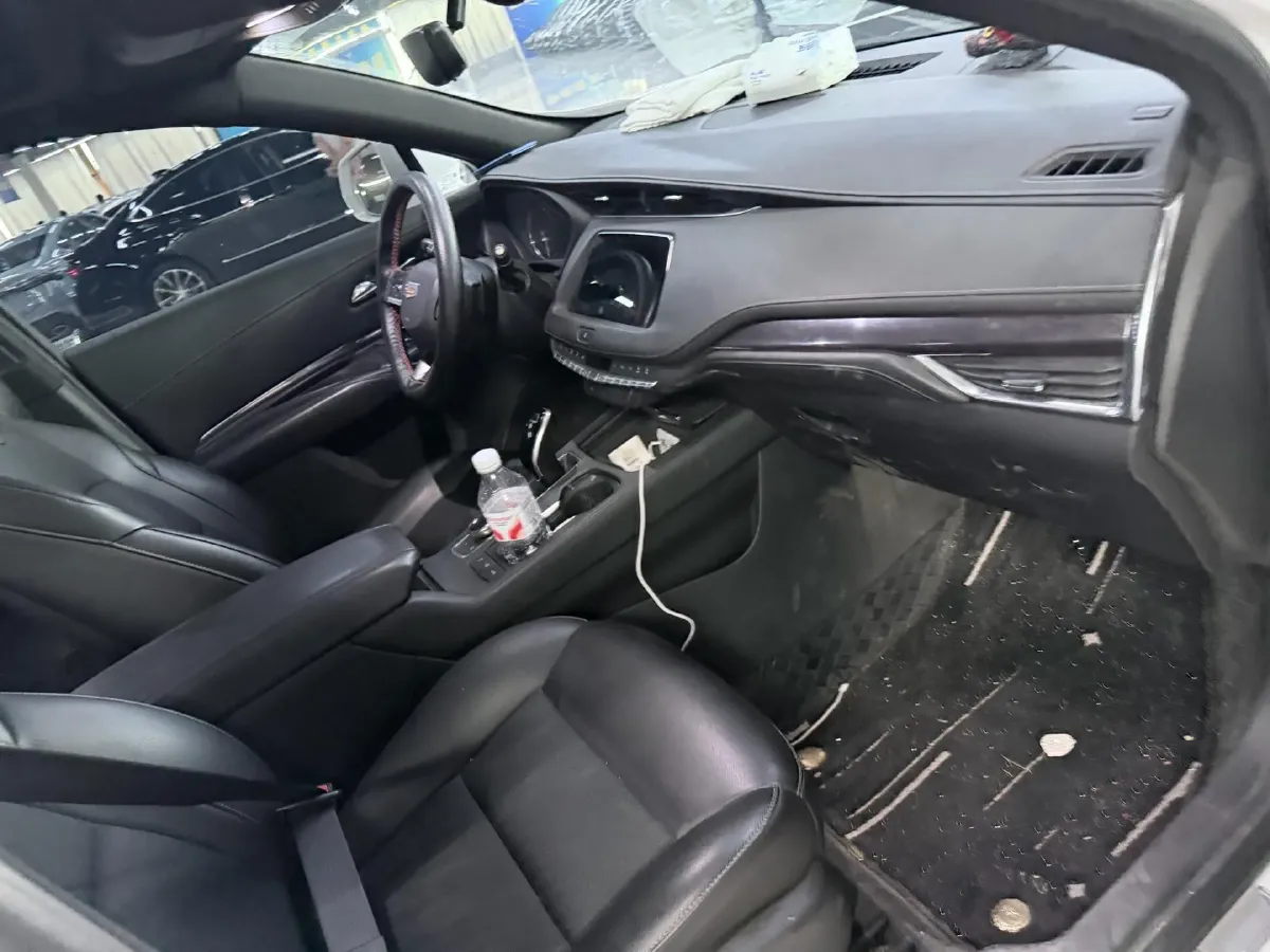 2020 Cadillac XT4 2.0T 241HP L4 9AT,autocango,china used car exporter,china ev exporter,chinese used car exporter,chinese used ev exporter