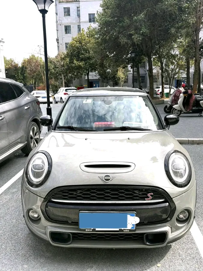 2021 MINI MINI 2.0T 192HP L4 7DCT,autocango,china used car exporter,china ev exporter,chinese used car exporter,chinese used ev exporter