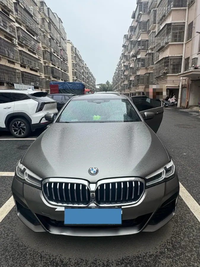 2021 BMW 5 Series 2.0T 184HP L4 8AT PHEV 17.7KWH,autocango,china used car exporter,china ev exporter,chinese used car exporter,chinese used ev exporter