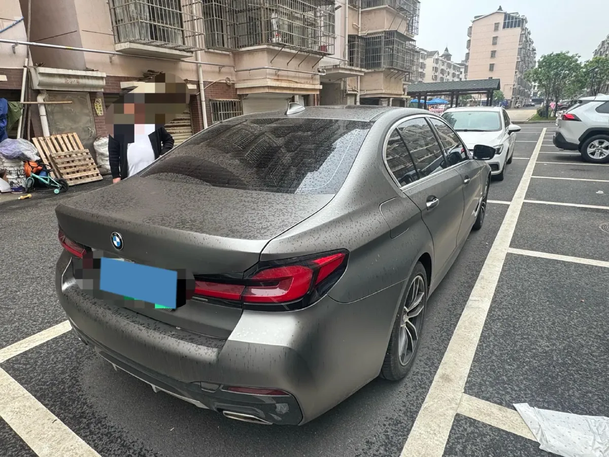 2021 BMW 5 Series 2.0T 184HP L4 8AT PHEV 17.7KWH,autocango,china used car exporter,china ev exporter,chinese used car exporter,chinese used ev exporter