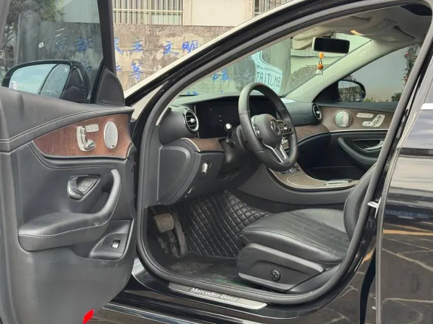 2020 Mercedes-Benz E Class 2.0T 258HP L4 9AT,autocango,china used car exporter,china ev exporter,chinese used car exporter,chinese used ev exporter