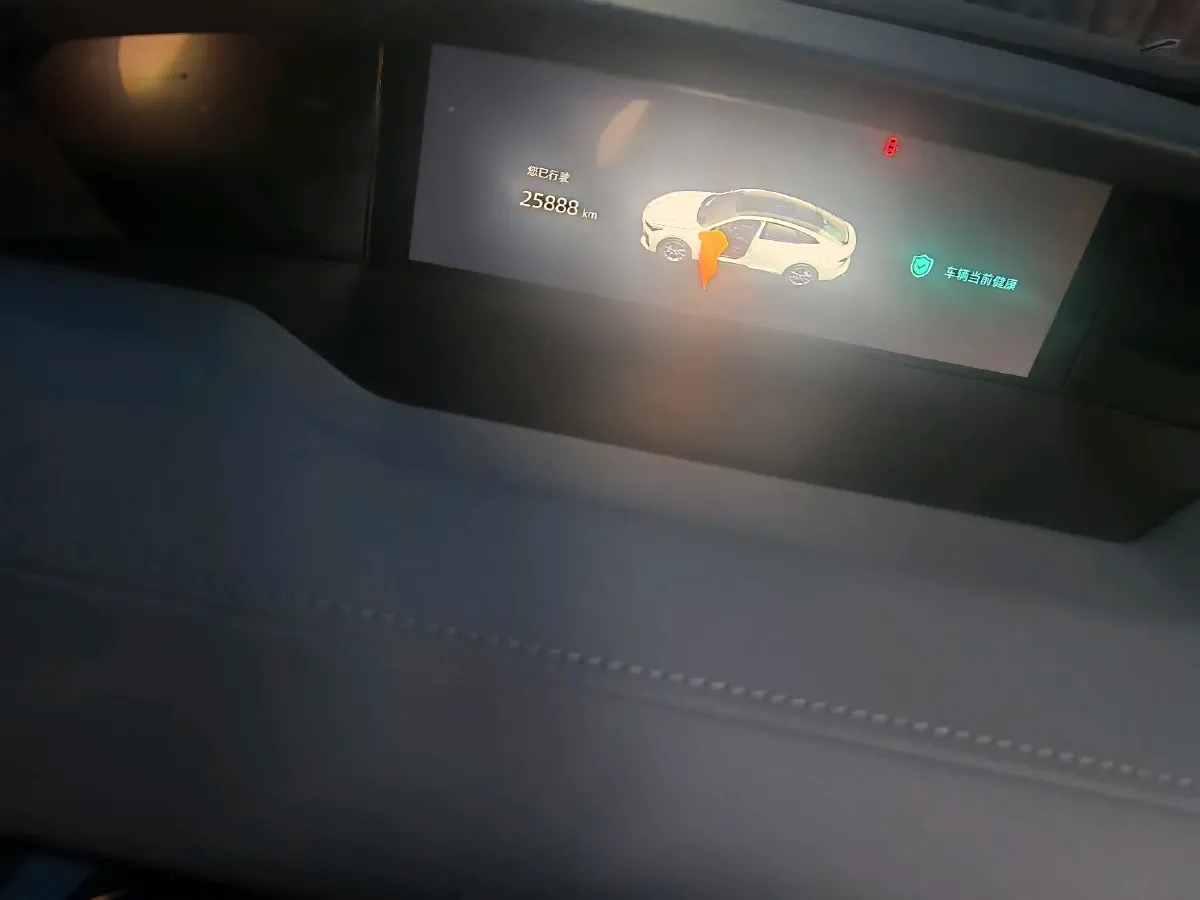 2022 ChangAn UNI-V 1.5T 188HP L4 7DCT,autocango,china used car exporter,china ev exporter,chinese used car exporter,chinese used ev exporter