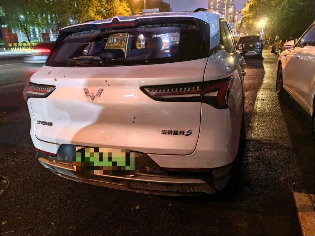 2024 WuLing XingGuangS BEV 60KWH,autocango,china used car exporter,china ev exporter,chinese used car exporter,chinese used ev exporter