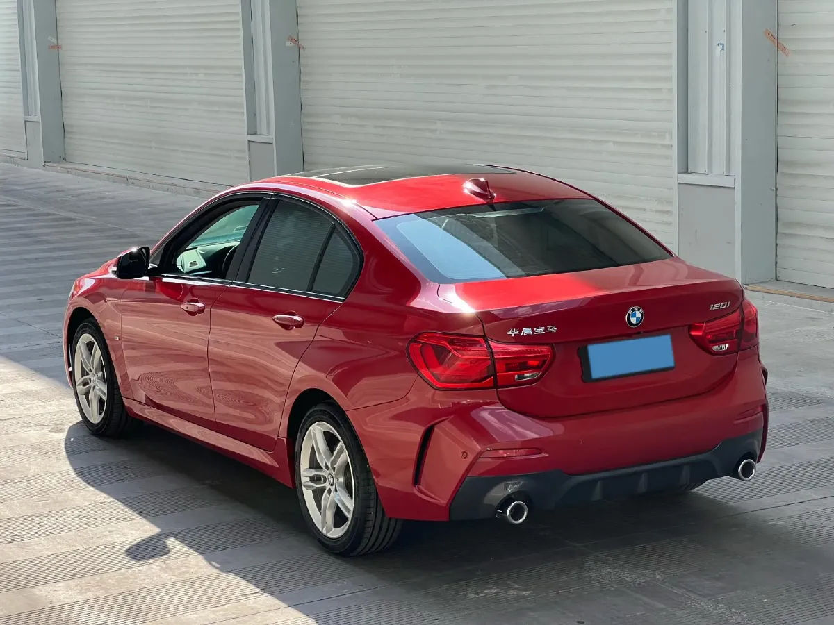 2020 BMW 1 Series 1.5T 140HP L3 7DCT,autocango,china used car exporter,china ev exporter,chinese used car exporter,chinese used ev exporter