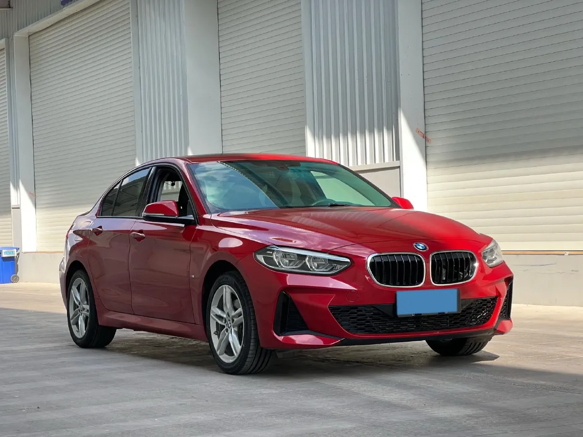2020 BMW 1 Series 1.5T 140HP L3 7DCT,autocango,china used car exporter,china ev exporter,chinese used car exporter,chinese used ev exporter