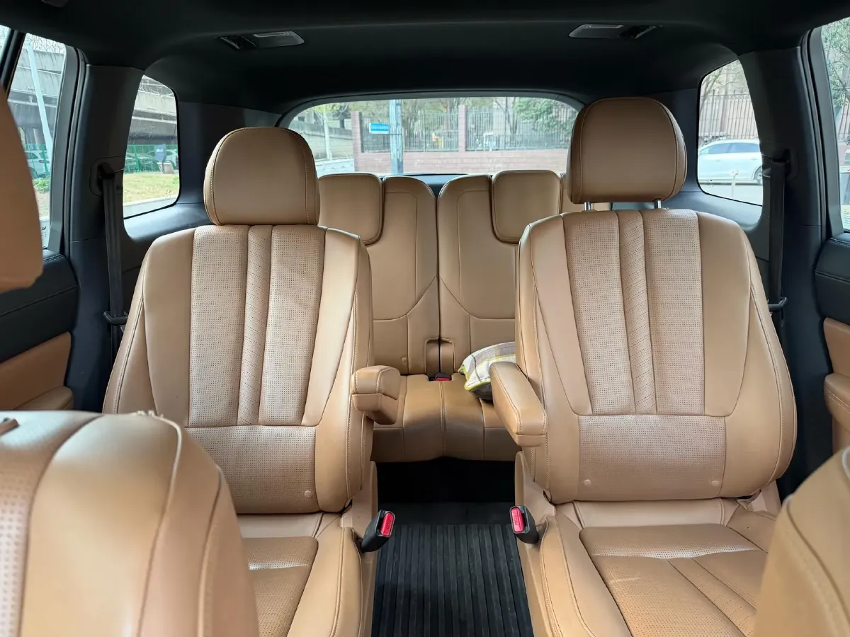 2020 Li ONE Range Extended 131HP REEV 40.5KWH,autocango,china used car exporter,china ev exporter,chinese used car exporter,chinese used ev exporter