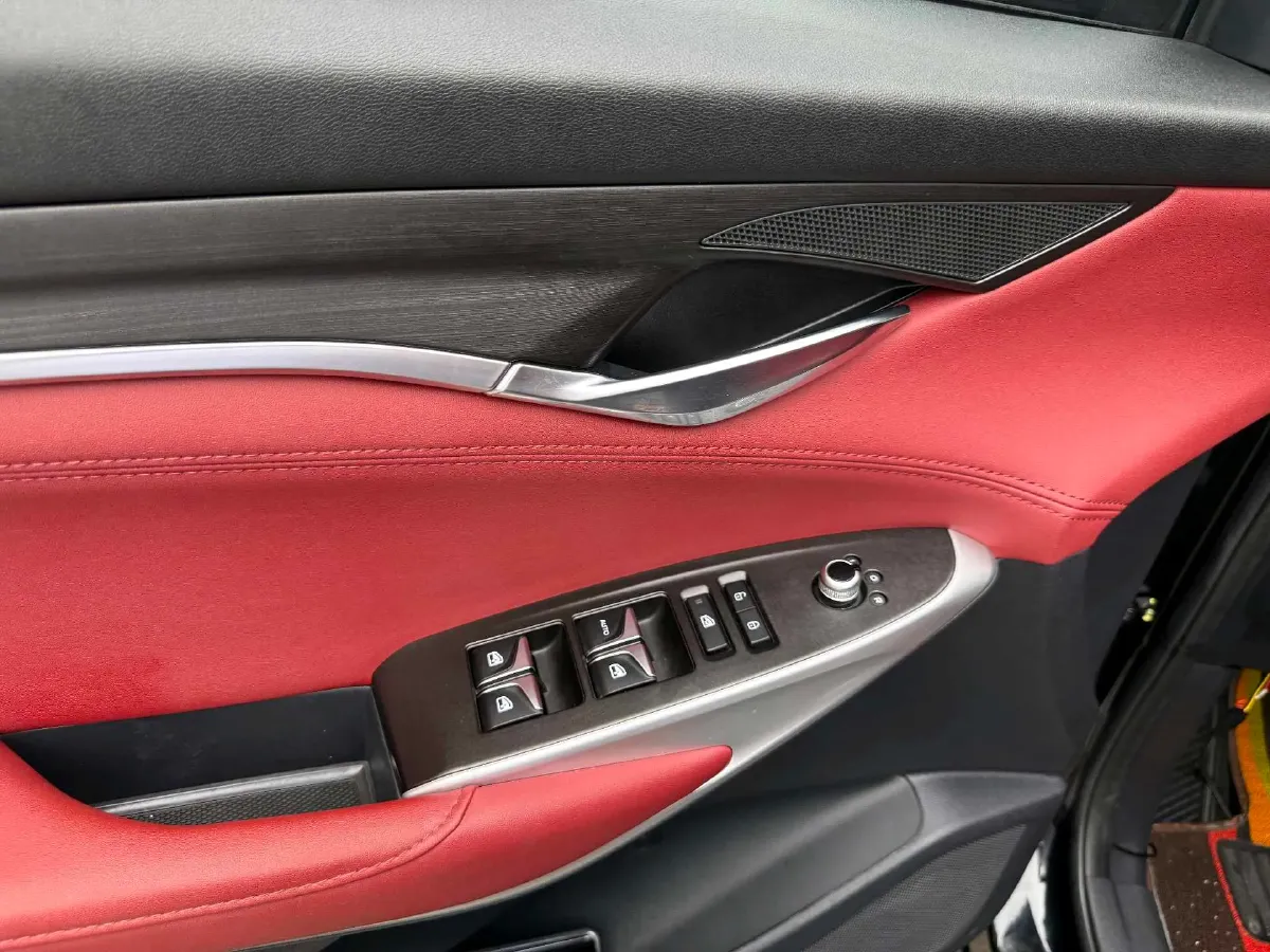 2021 ChangAn CS75 Plus 1.5T 178HP L4 6AT,autocango,china used car exporter,china ev exporter,chinese used car exporter,chinese used ev exporter