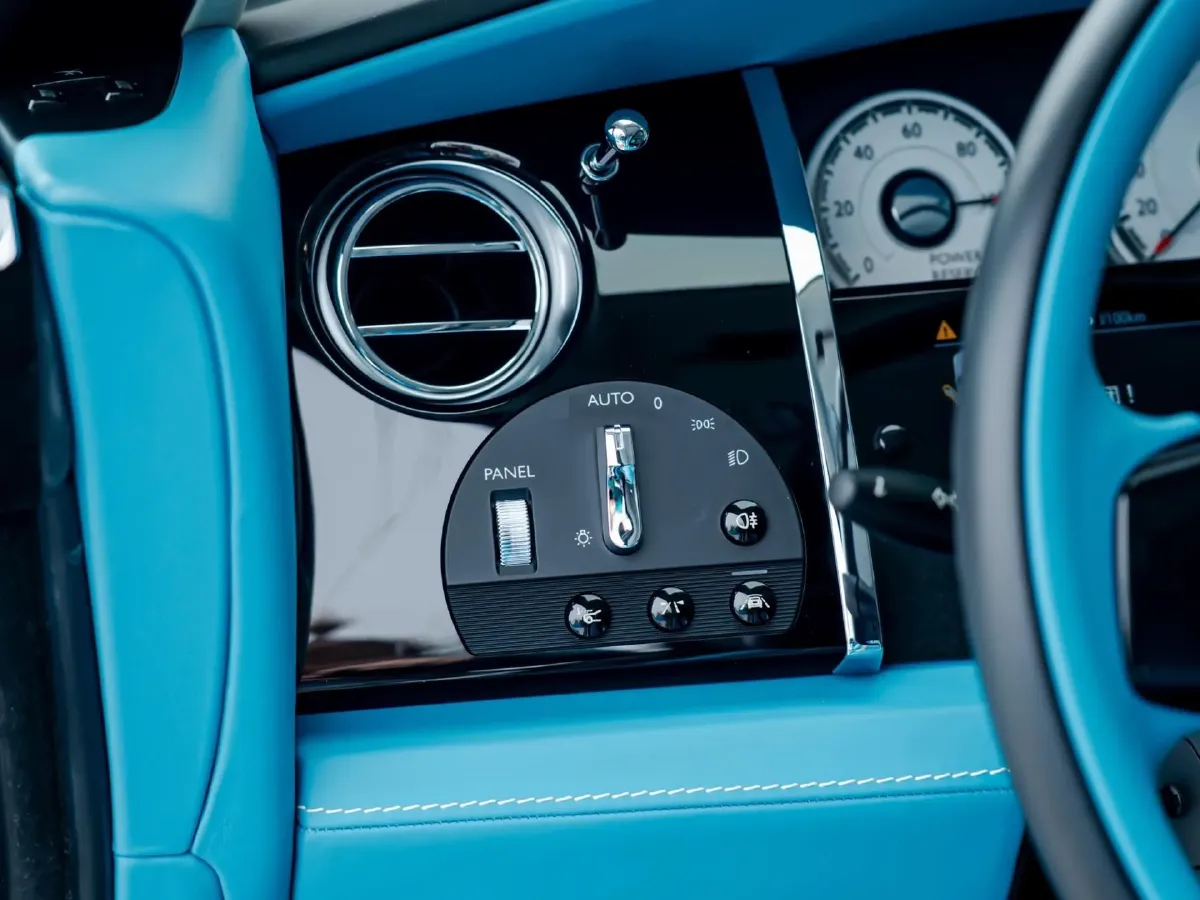 2018 Rolls-Royce Wraith 6.6T 632HP V12 8AT,autocango,china used car exporter,china ev exporter,chinese used car exporter,chinese used ev exporter