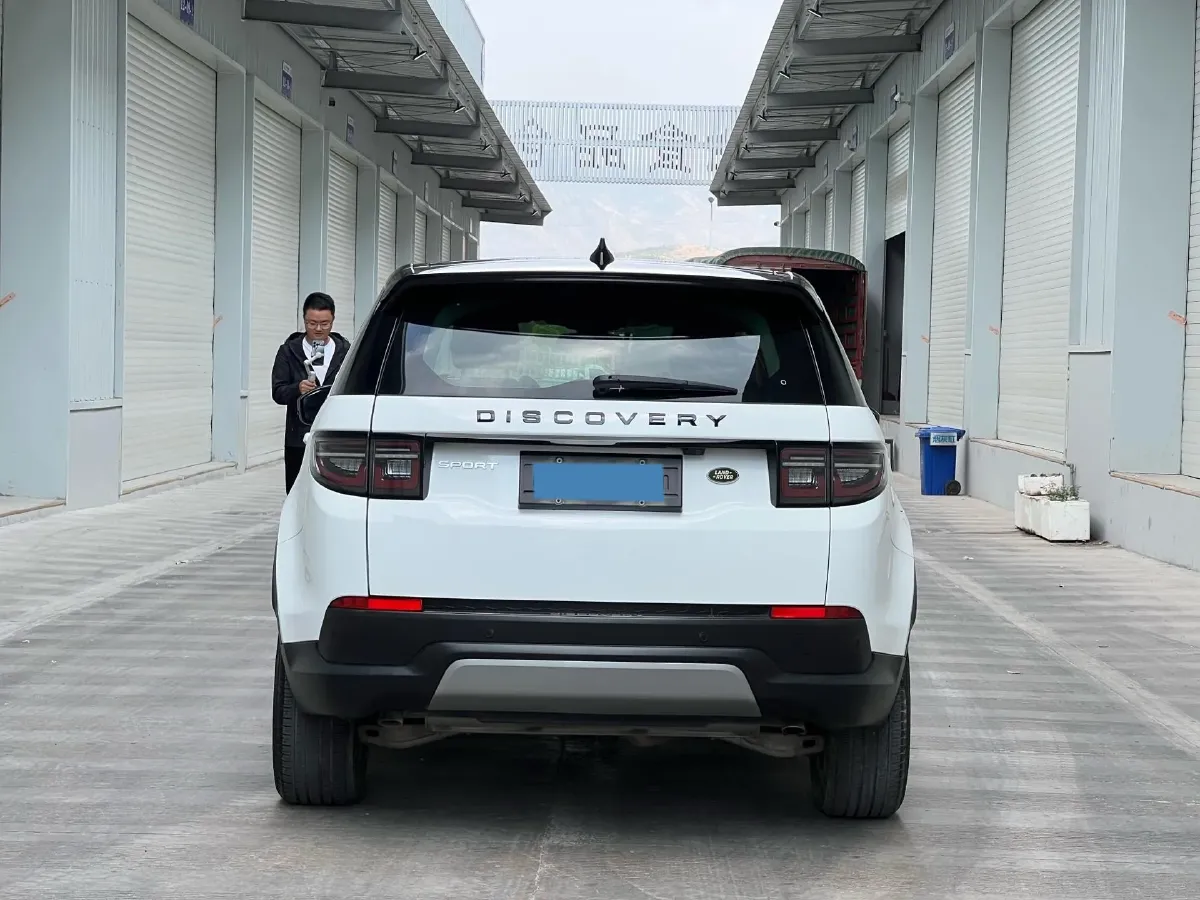 2021 Land Rover Discovery Sport 2.0T 200HP L4 9AT,autocango,china used car exporter,china ev exporter,chinese used car exporter,chinese used ev exporter