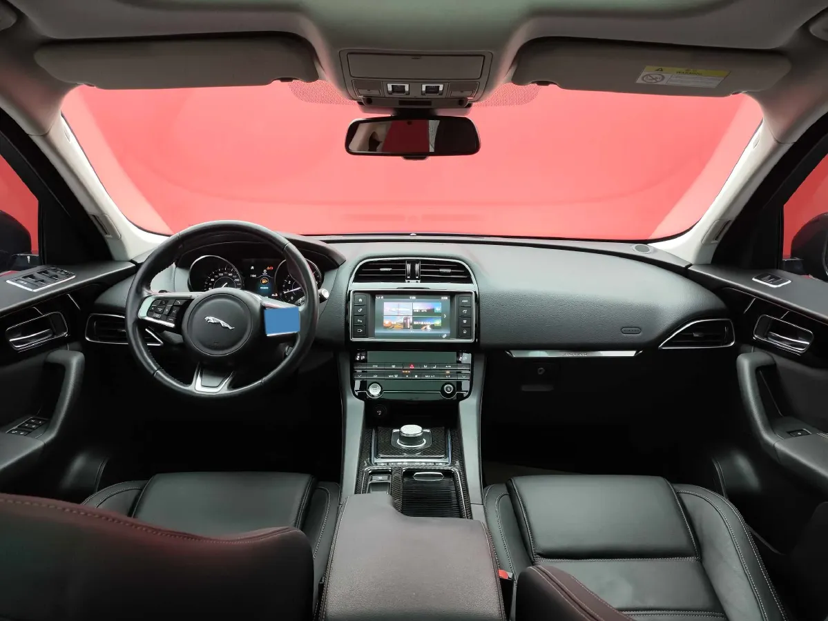 2018 Jaguar F-PACE 2.0T 250HP L4 8AT,autocango,china used car exporter,china ev exporter,chinese used car exporter,chinese used ev exporter