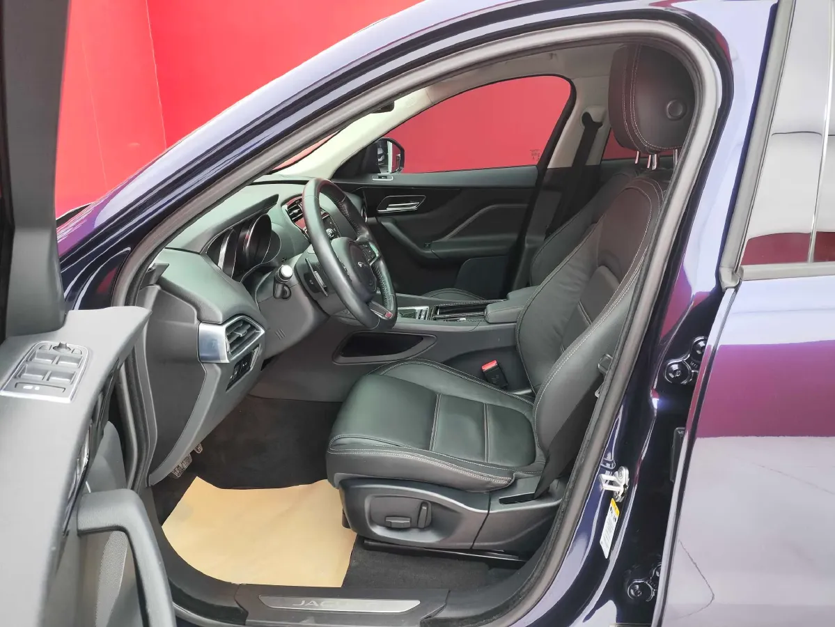 2018 Jaguar F-PACE 2.0T 250HP L4 8AT,autocango,china used car exporter,china ev exporter,chinese used car exporter,chinese used ev exporter