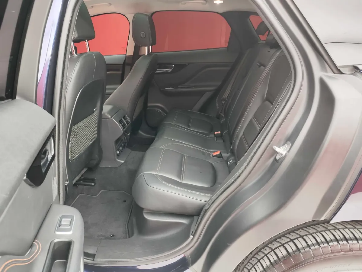 2018 Jaguar F-PACE 2.0T 250HP L4 8AT,autocango,china used car exporter,china ev exporter,chinese used car exporter,chinese used ev exporter