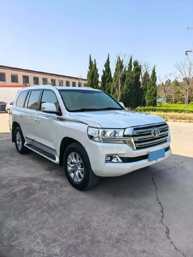 2019 Chevrolet Trax 1.0T 125HP L3 6AT,autocango,china used car exporter,china ev exporter,chinese used car exporter,chinese used ev exporter