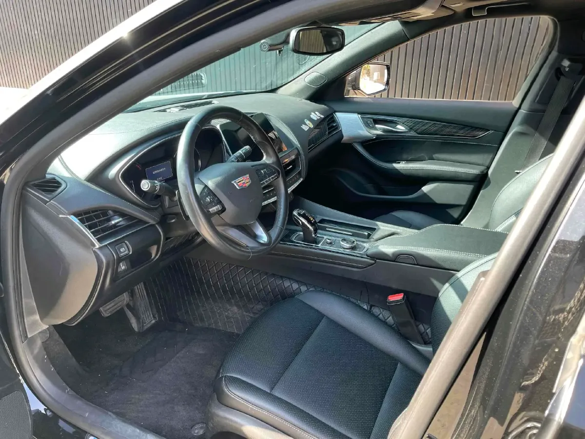 2021 Cadillac CT5 2.0T 237HP L4 10AT,autocango,china used car exporter,china ev exporter,chinese used car exporter,chinese used ev exporter