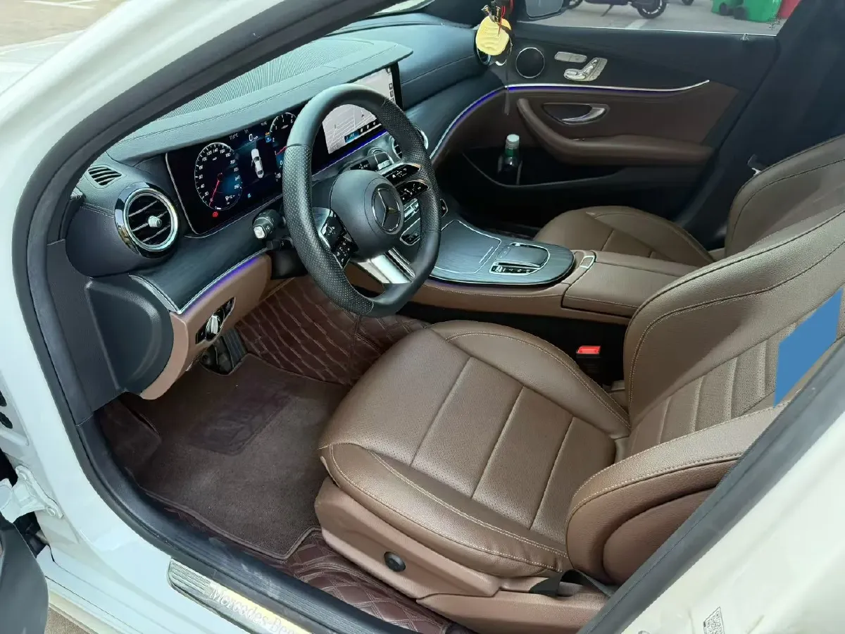 2022 Mercedes-Benz GLC Class 2.0T 258HP L4 9AT,autocango,china used car exporter,china ev exporter,chinese used car exporter,chinese used ev exporter